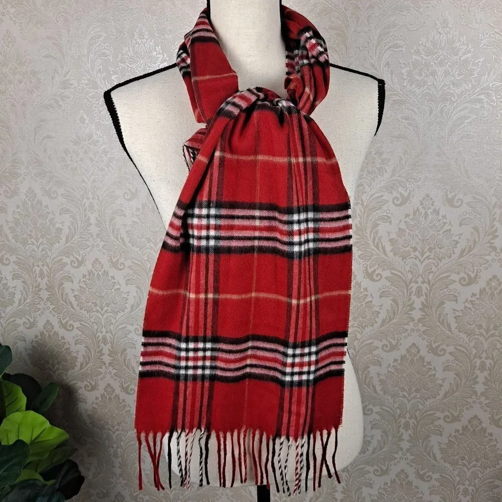 V Fraas Red Plaid Oblong Scarf Fringed Ends 100% Acrylic Made in Germany EUC